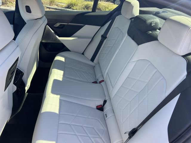 New 2026 BMW 530i xDrive image 16