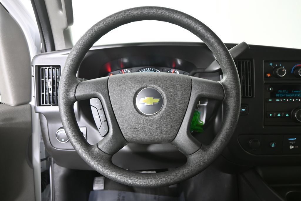 New 2026 Chevrolet Express 3500 w/ Driver Convenience Package RWD image 31