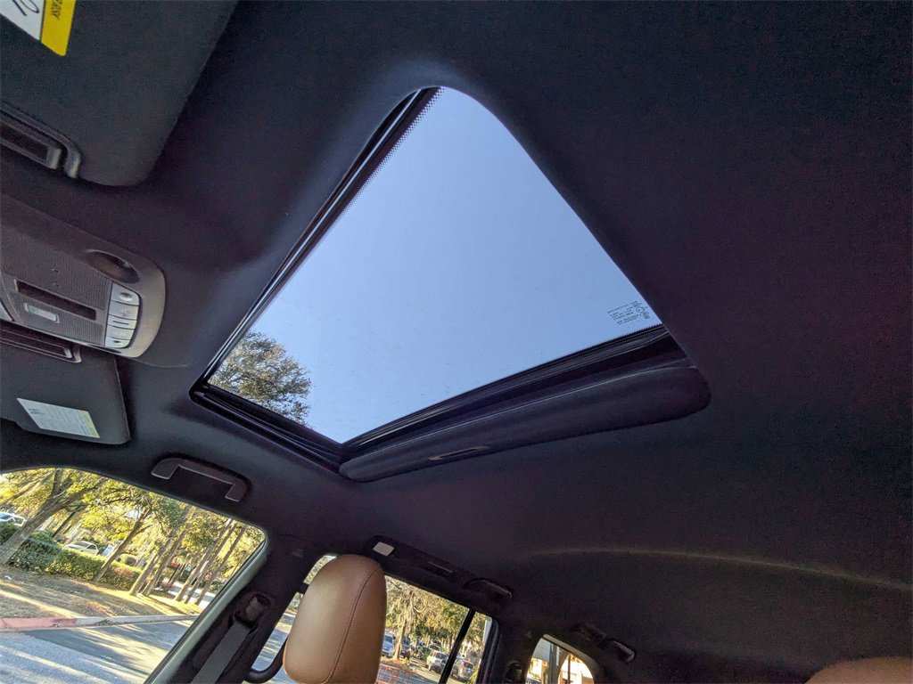 Used 2024 INFINITI QX80 Sensory image 22