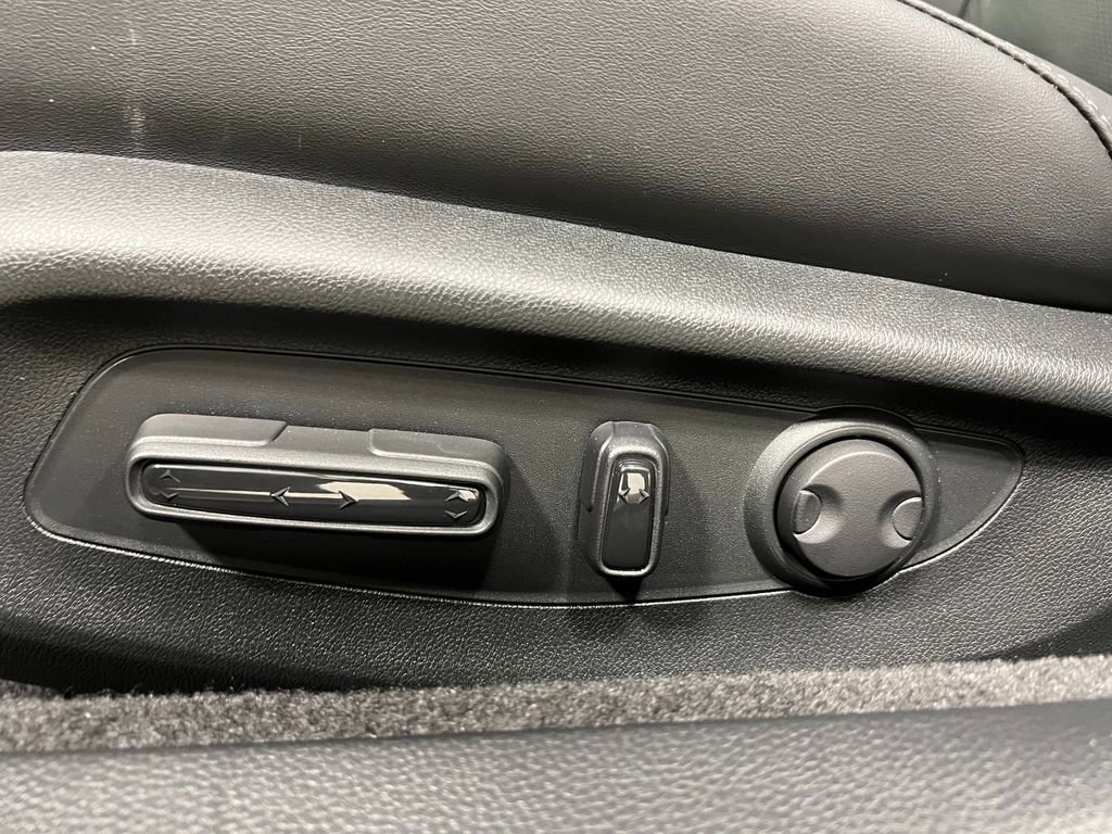 New 2025 Honda Accord Touring image 14