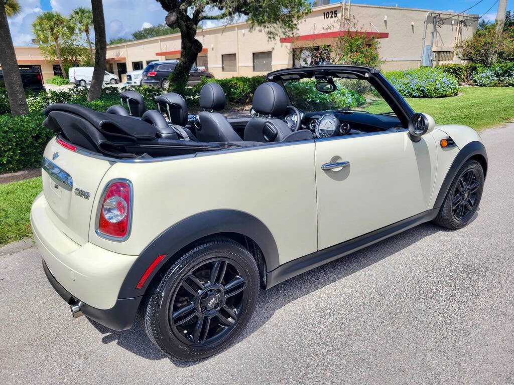 Used 2013 MINI Cooper Convertible image 14