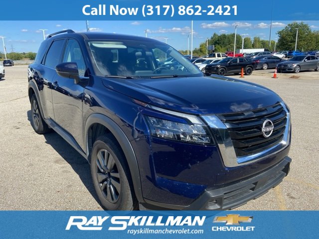 Used 2024 Nissan Pathfinder SV