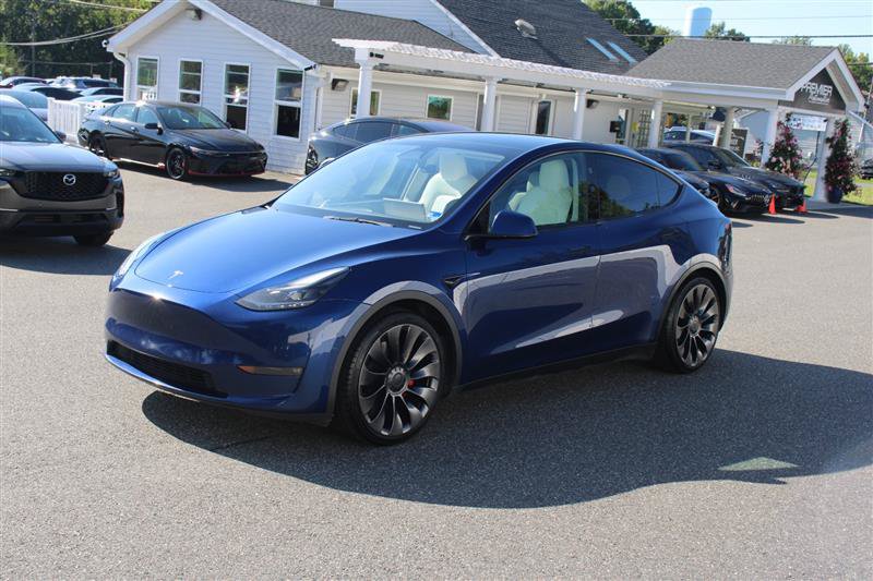 Used 2023 Tesla Model Y Performance AWD/4WD image 3