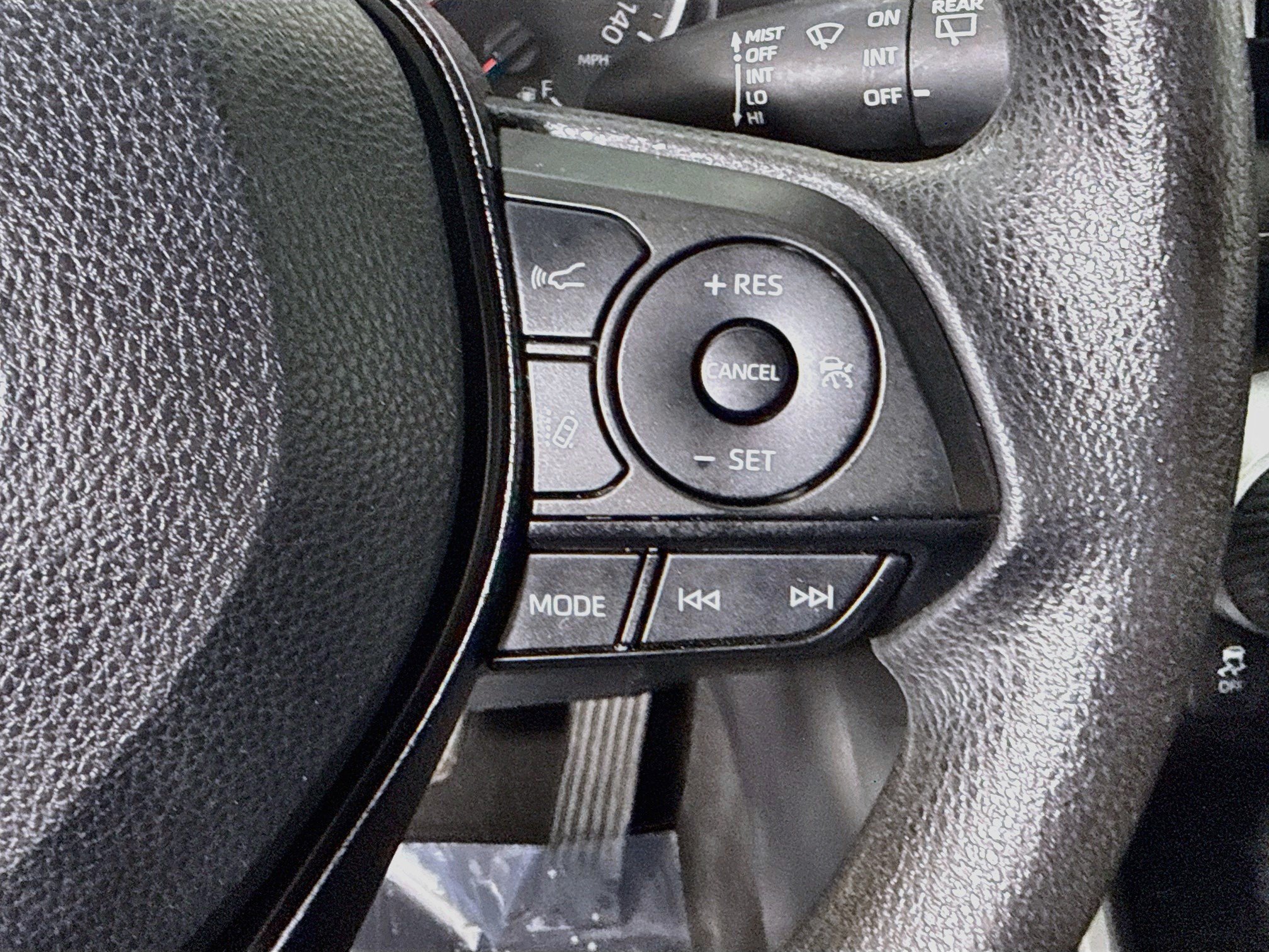 Used 2020 Toyota RAV4 LE FWD image 15