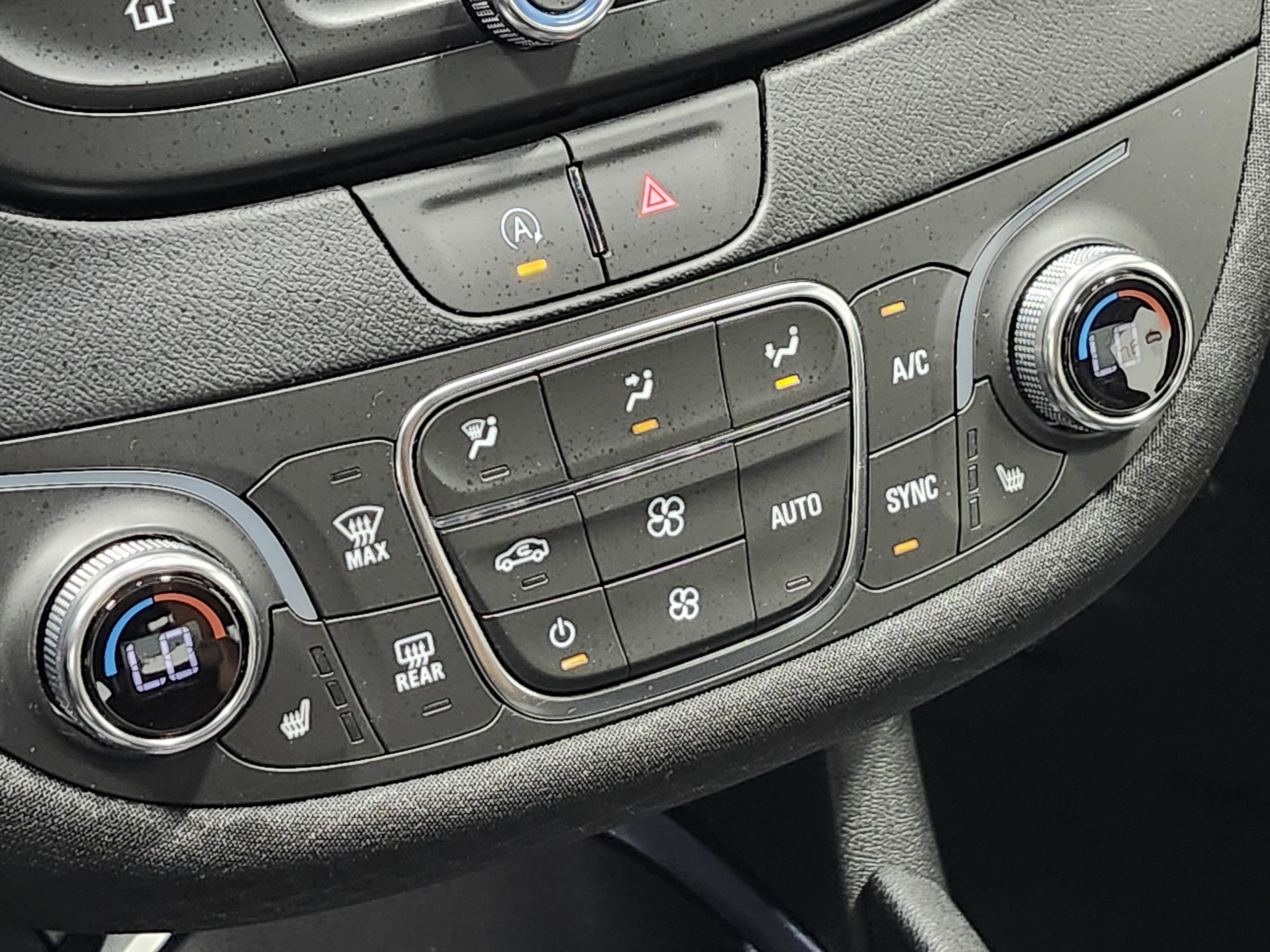 Used 2025 Chevrolet Malibu LT image 26