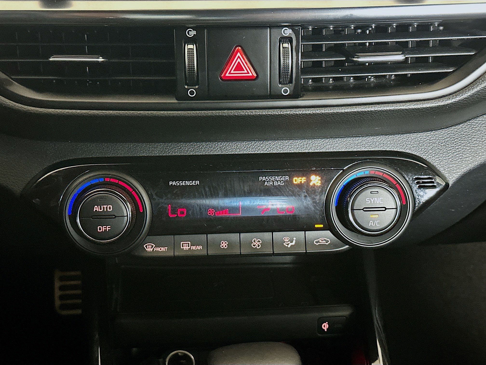 Used 2020 Kia Forte GT-Line w/ GT-Line Premium Package FWD image 23