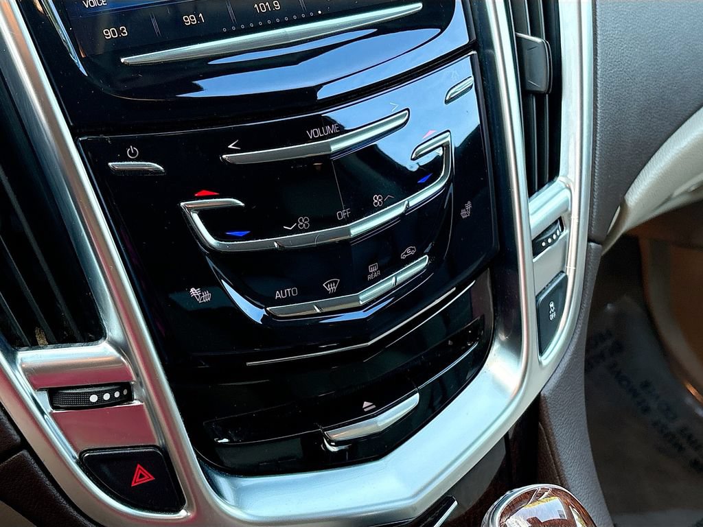 Used 2016 Cadillac SRX Luxury w/ Driver Awareness Package FWD image 16