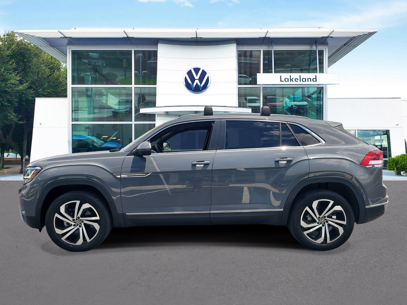 Used 2023 Volkswagen Atlas Cross Sport SEL AWD/4WD image 5
