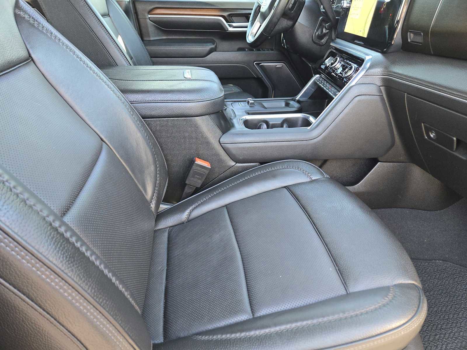 Certified 2025 GMC Sierra 3500 Denali w/ Technology Package image 13