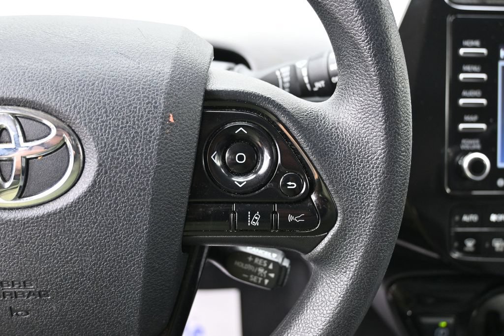 Used 2022 Toyota Prius LE FWD image 19