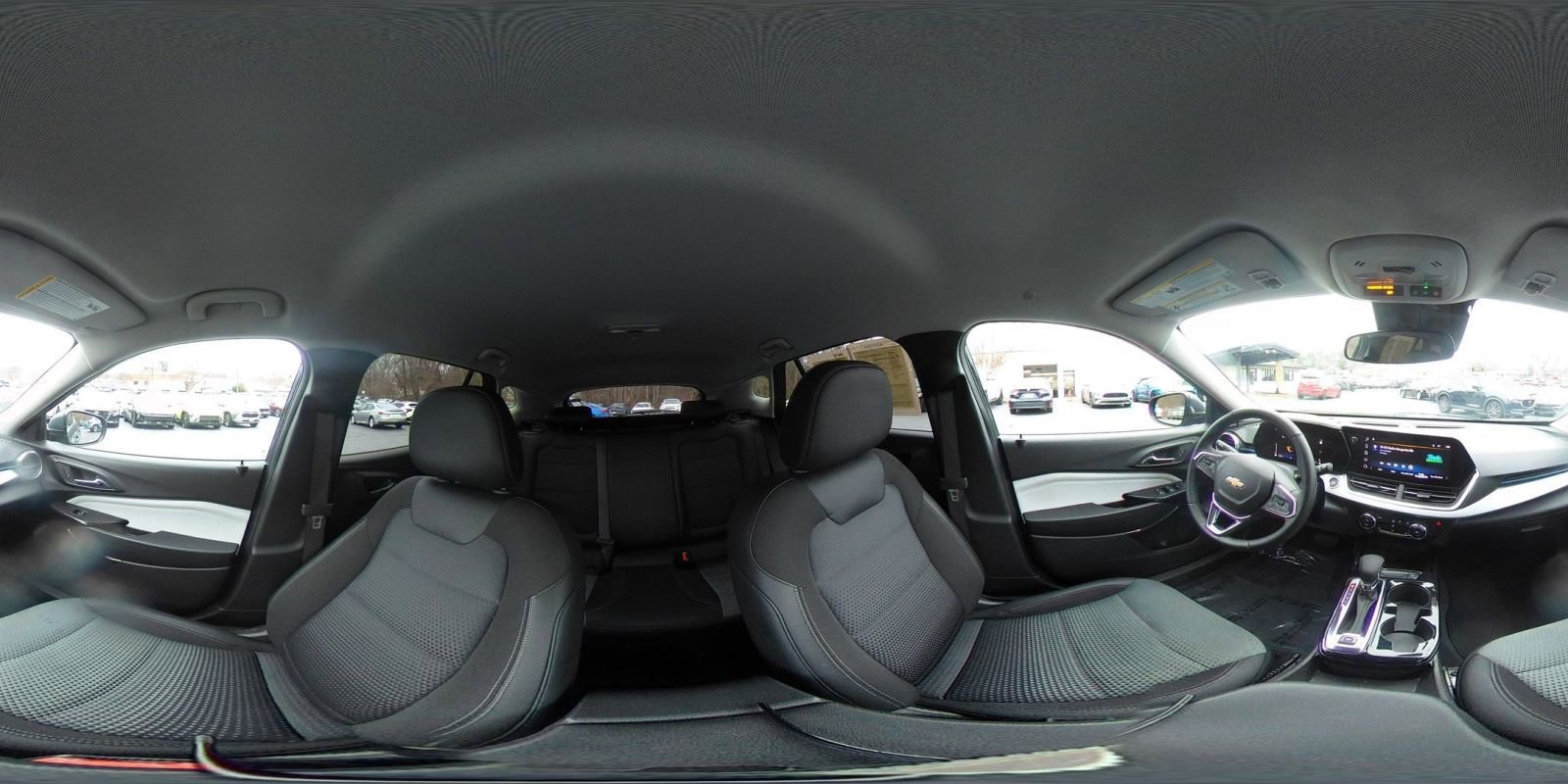 Used 2025 Chevrolet Trax LT w/ LT Convenience Package image 36