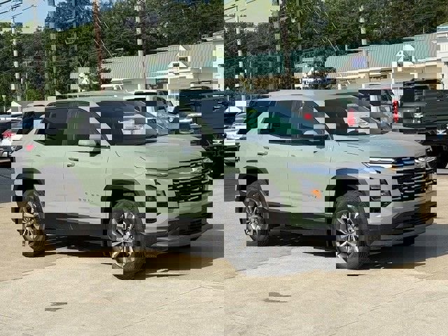 New 2026 Chevrolet Equinox LT w/ Convenience Package II image 2