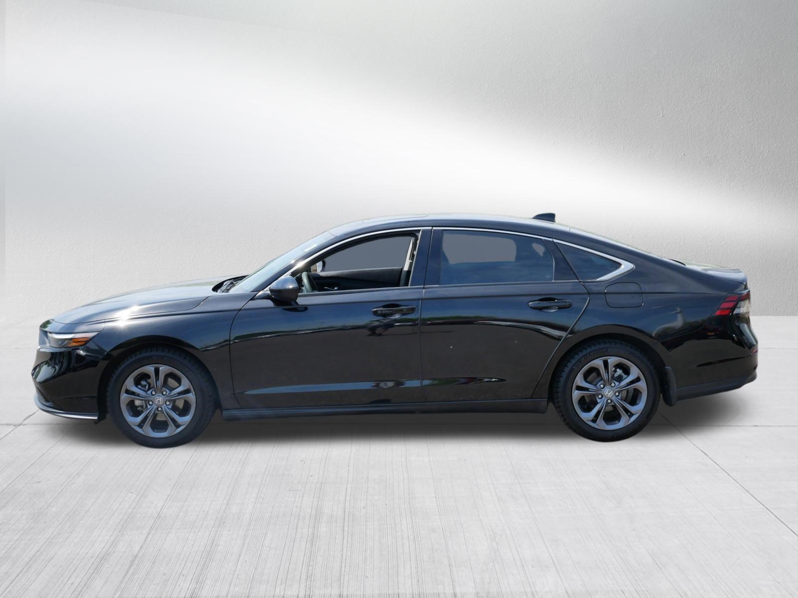 Certified 2023 Honda Accord EX image 4