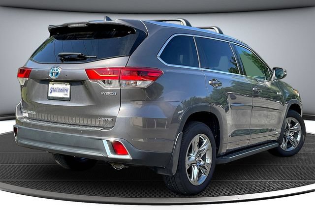 Used 2018 Toyota Highlander Limited Platinum AWD/4WD image 5