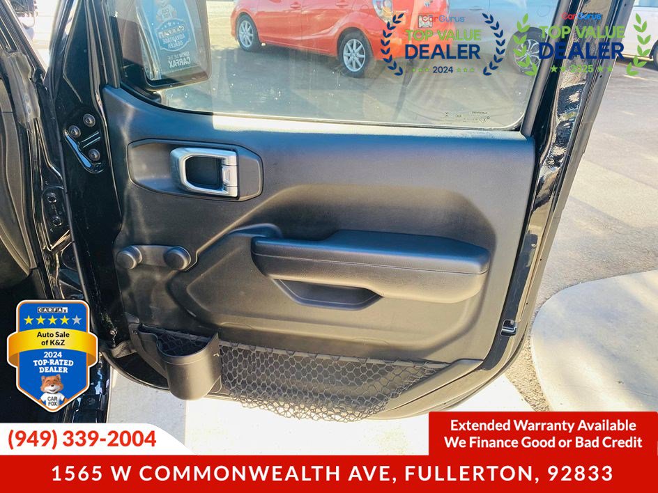 Used 2018 Jeep Wrangler Unlimited Sport image 25