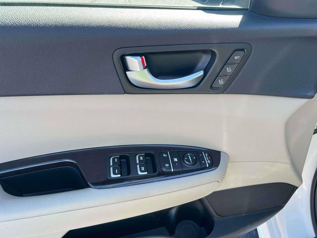 Used 2016 Kia Optima EX FWD image 23
