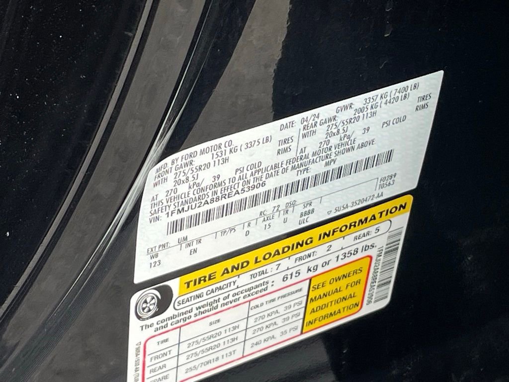 Used 2024 Ford Expedition Limited AWD/4WD image 32