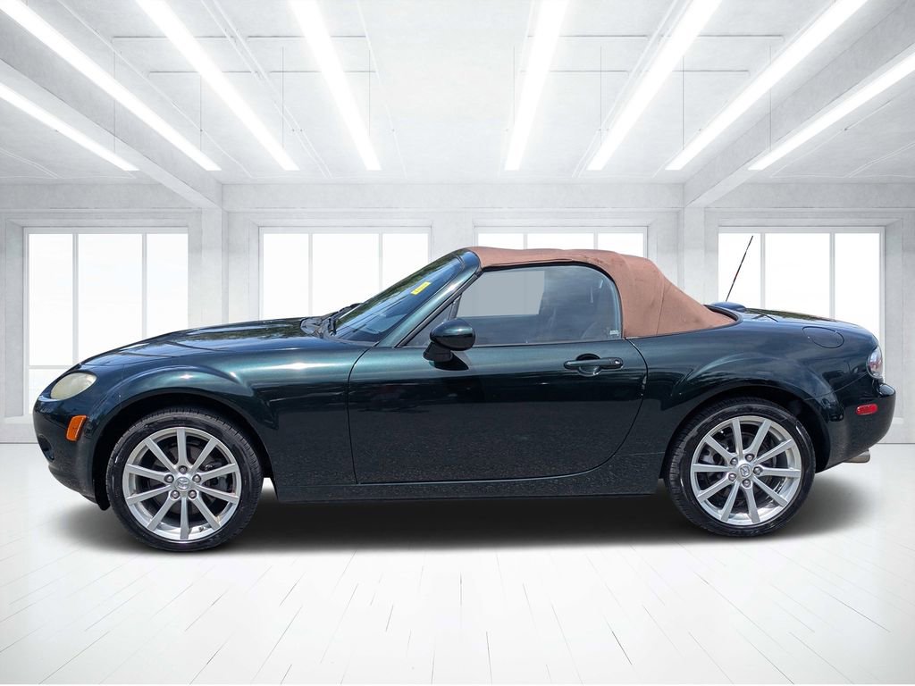 Used 2008 MAZDA MX-5 Miata Grand Touring w/ Premium Pkg RWD image 6