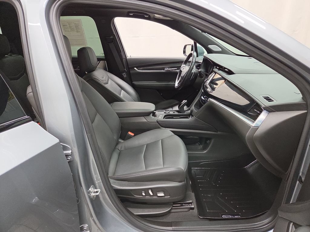 Used 2023 Cadillac XT6 Sport AWD/4WD image 12