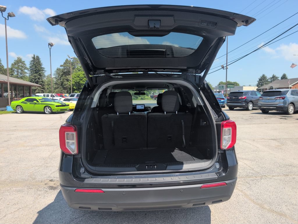 Used 2020 Ford Explorer XLT AWD/4WD image 17