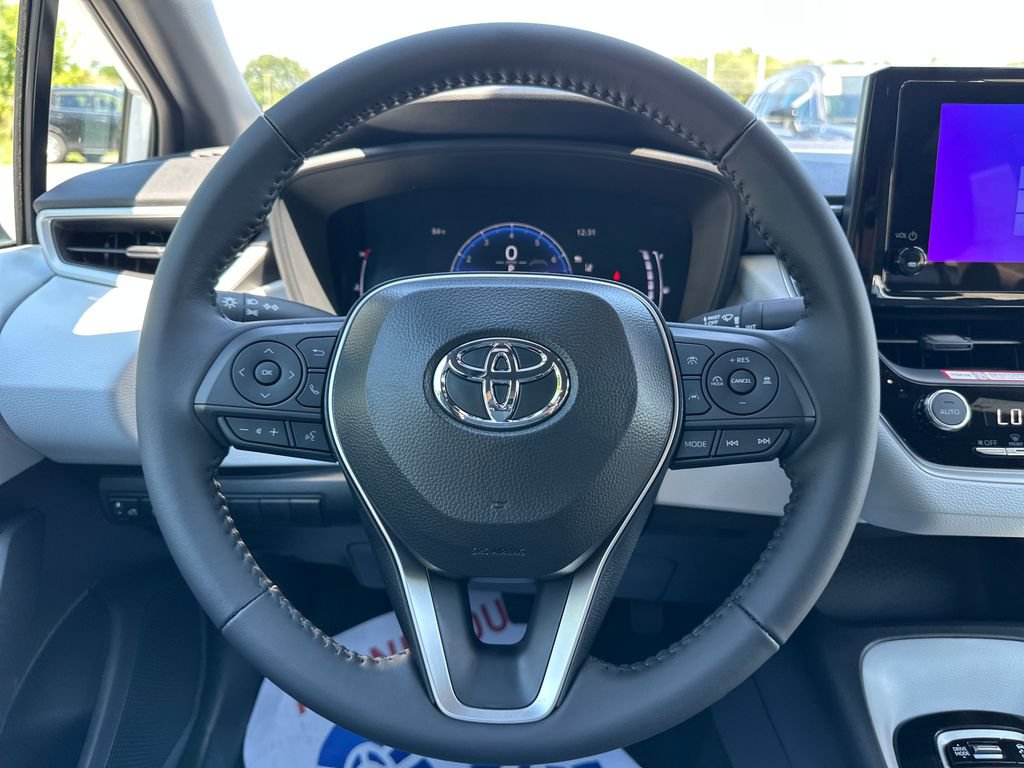 Used 2026 Toyota Corolla SE FWD image 6