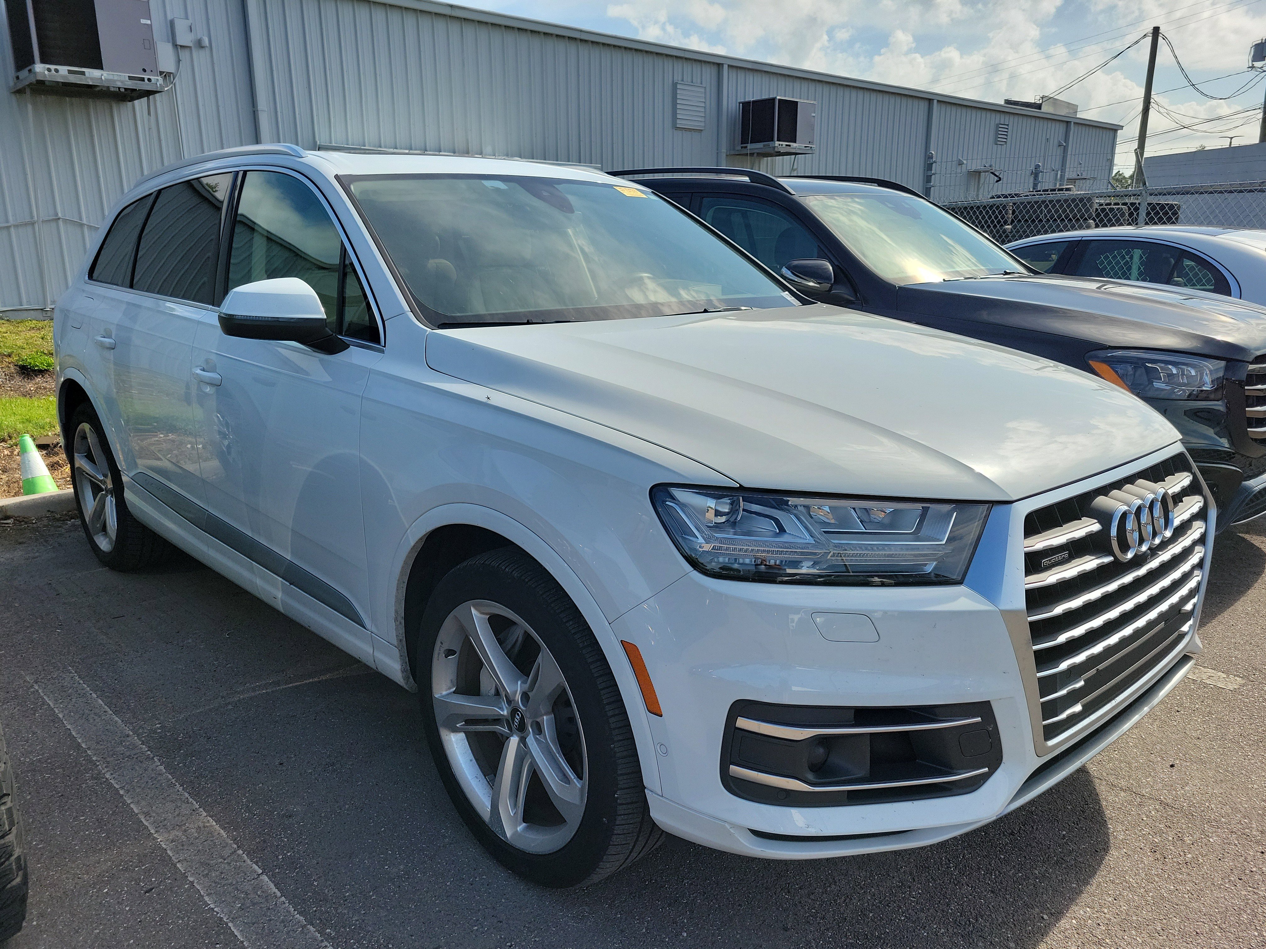 Used 2019 Audi Q7 3.0T Prestige AWD/4WD image 2