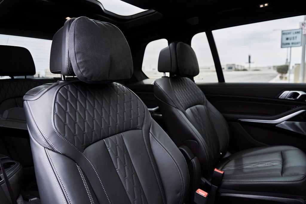 Used 2026 BMW X7 M60i image 46