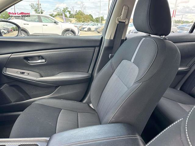 Used 2024 Nissan Sentra SV FWD image 15