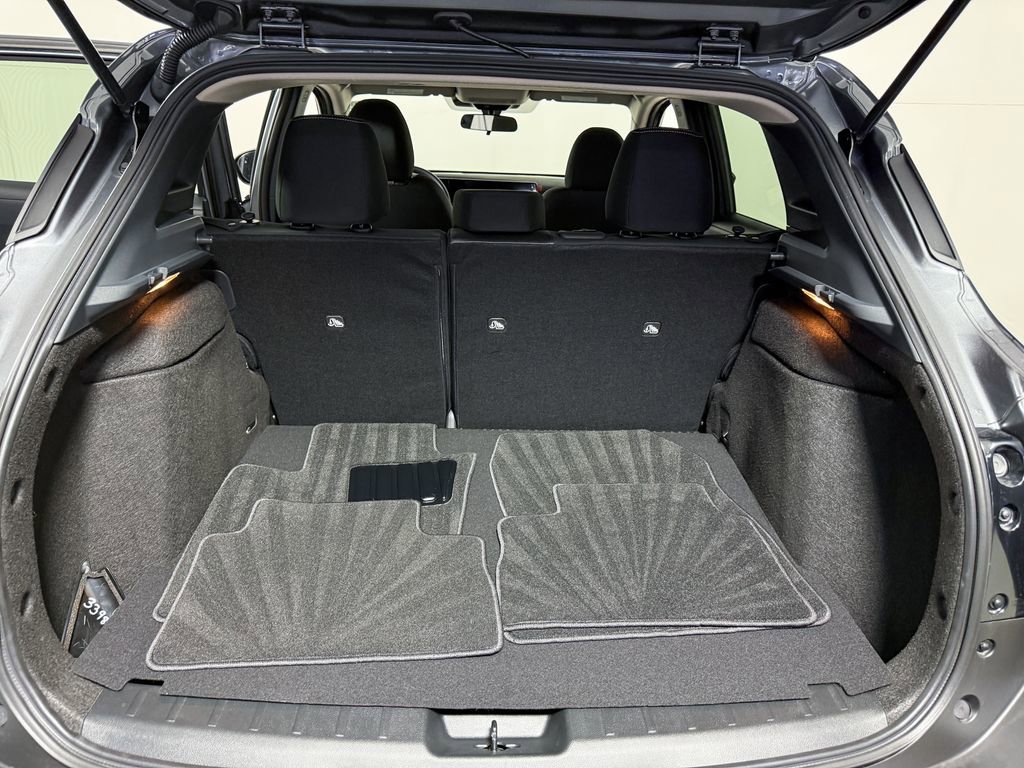 Certified 2026 Nissan Kicks SV w/ Cold Weather Package image 32