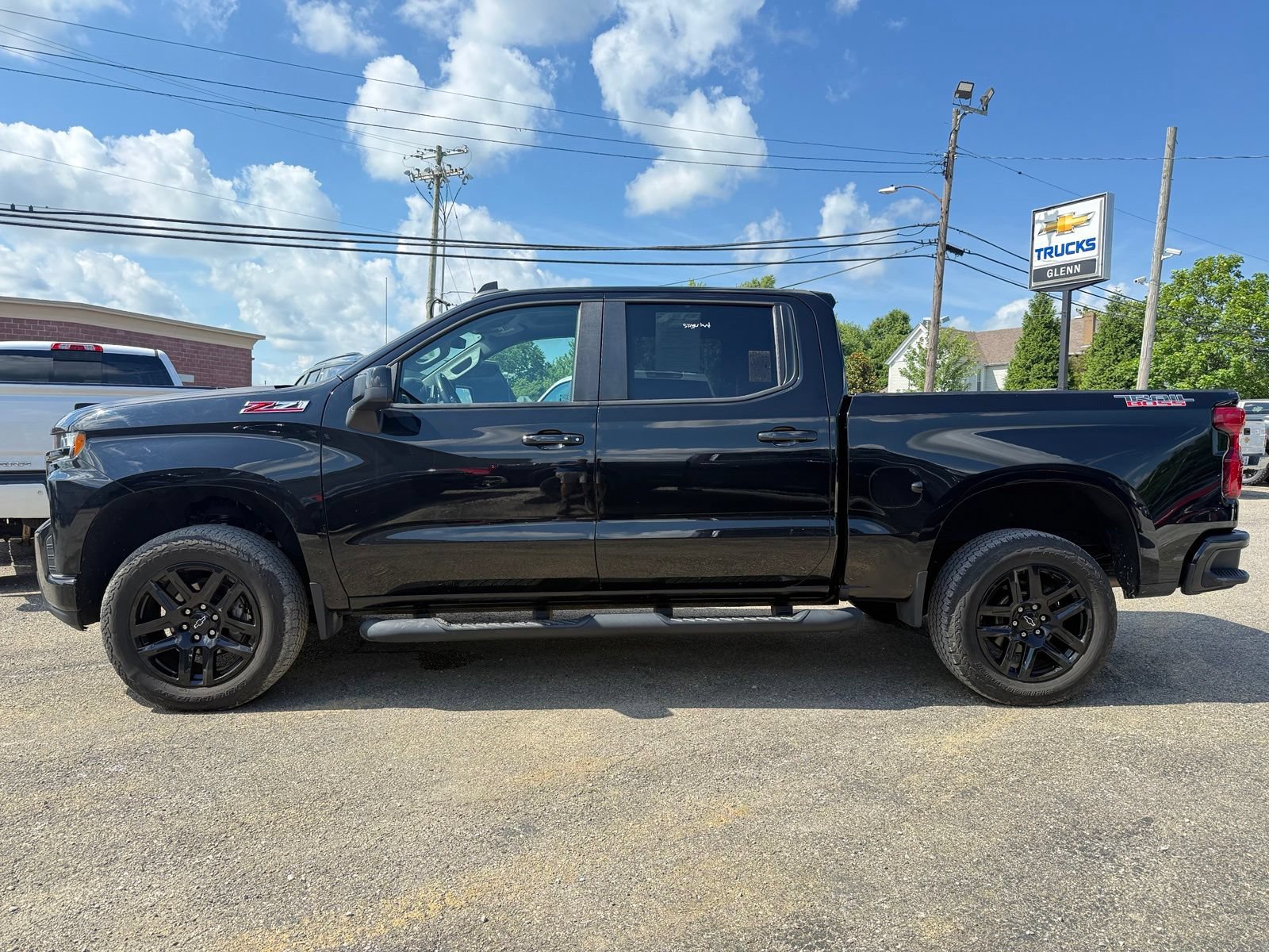 Used 2022 Chevrolet Silverado 1500 LT Trail Boss w/ Convenience Package II AWD/4WD image 4