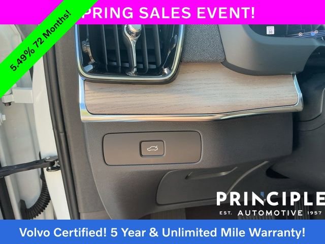 Certified 2025 Volvo XC90 B6 Plus AWD/4WD image 25