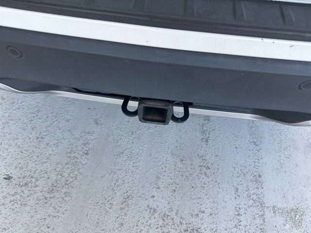 Used 2020 Ford Explorer XLT w/ Equipment Group 202A image 12