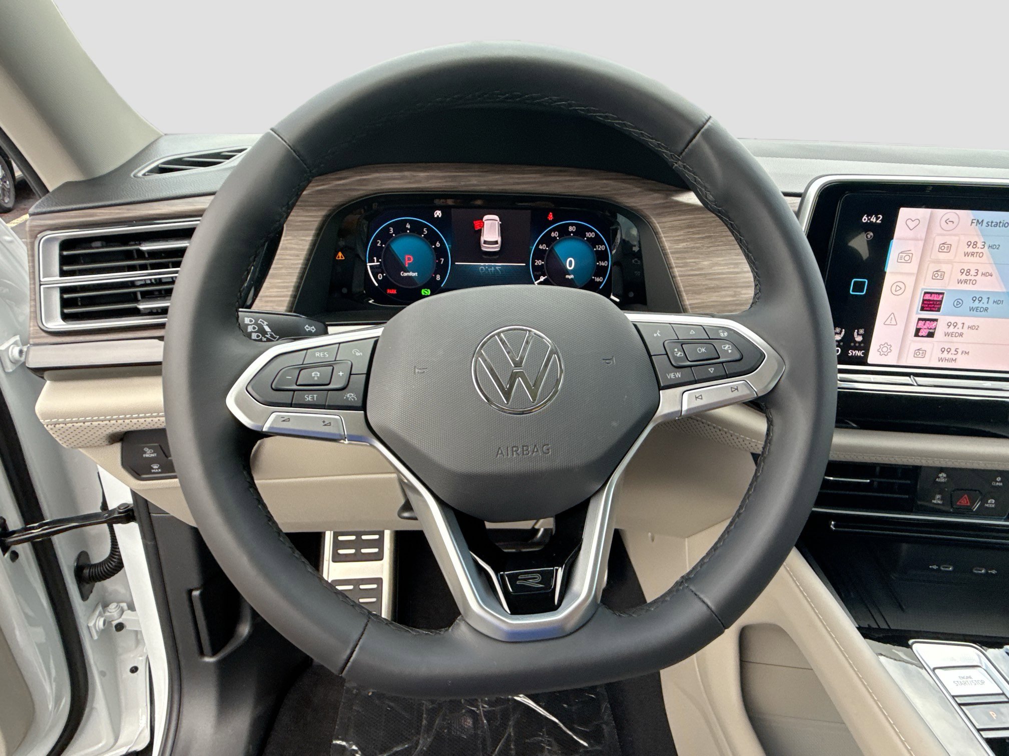 Used 2026 Volkswagen Atlas SEL Premium R-Line AWD/4WD image 8