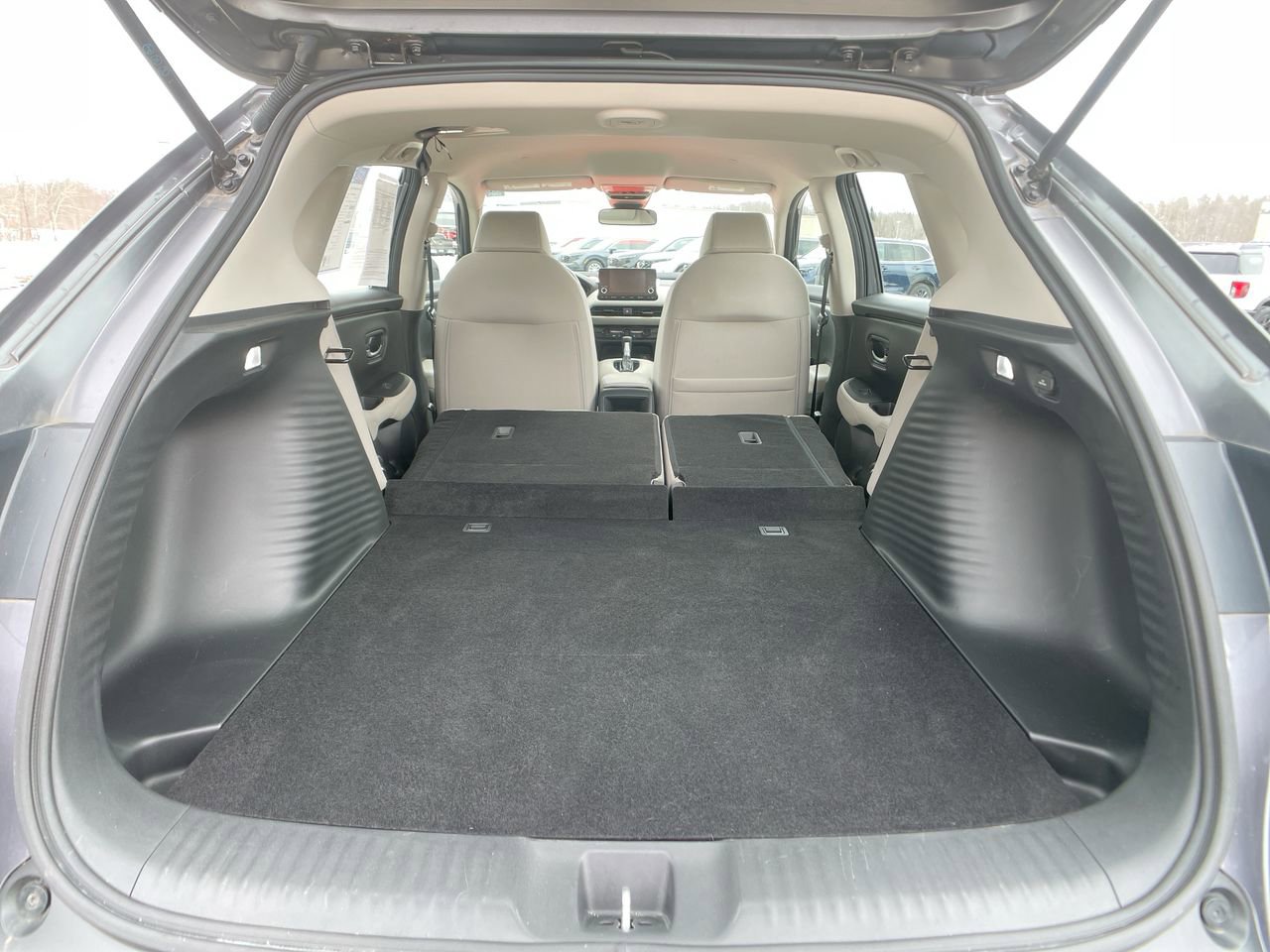 Used 2023 Honda HR-V LX image 24