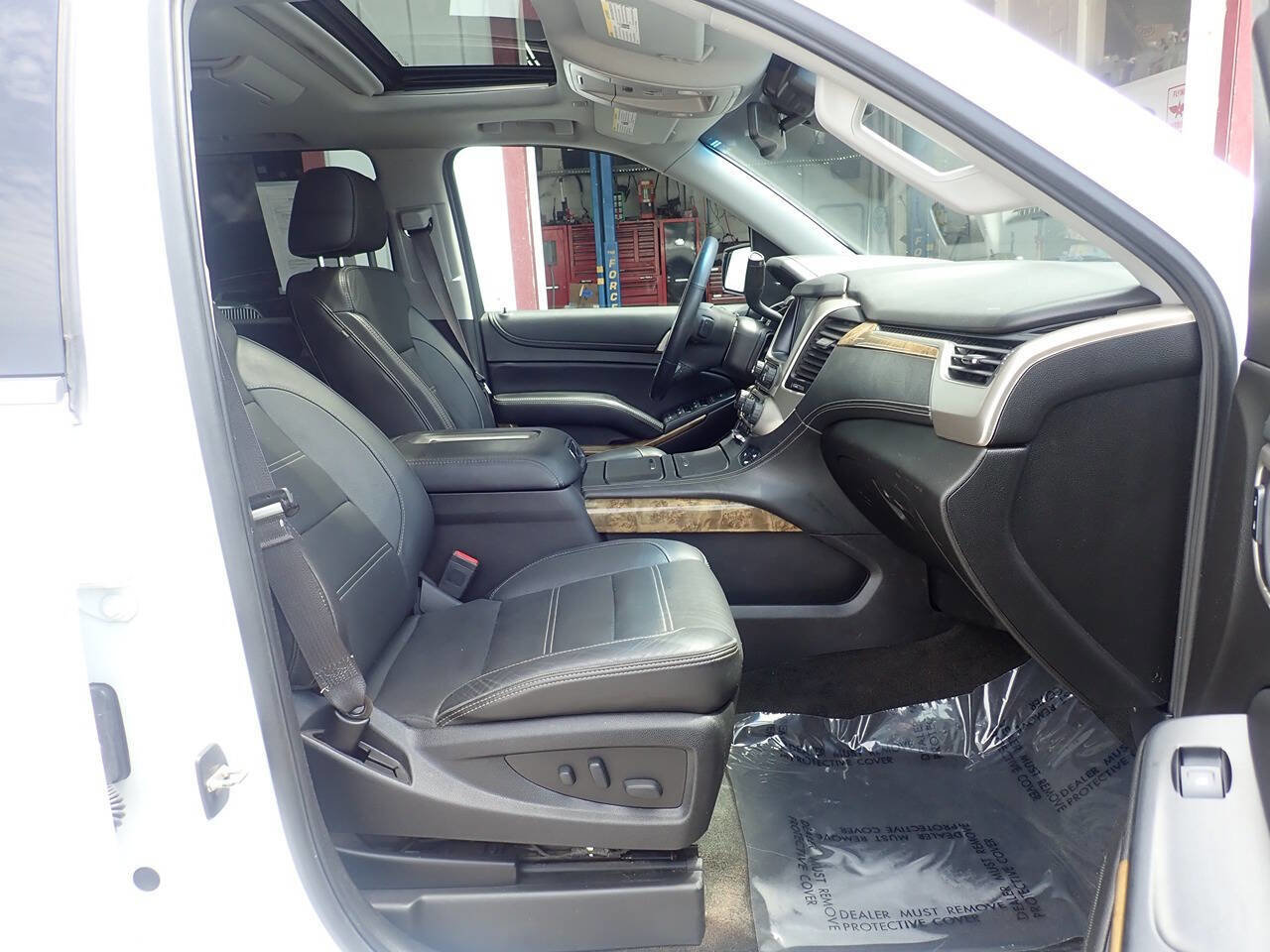 Used 2017 GMC Yukon XL Denali w/ Open Road Package image 33