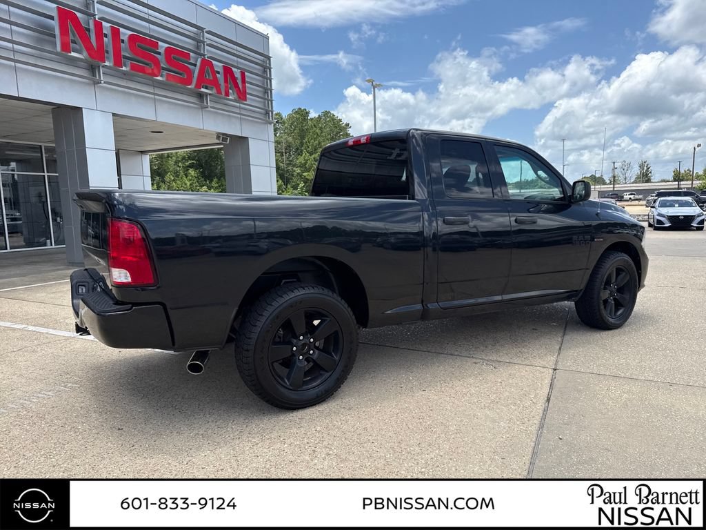 Used 2018 RAM 1500 Express w/ Black Ram 1500 Express Group AWD/4WD image 5