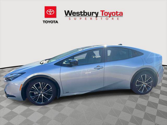 Certified 2024 Toyota Prius XLE AWD/4WD image 9
