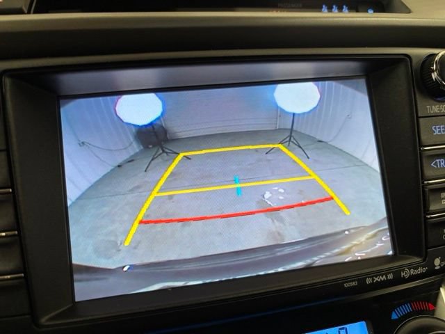 Used 2018 Toyota RAV4 Limited FWD image 21