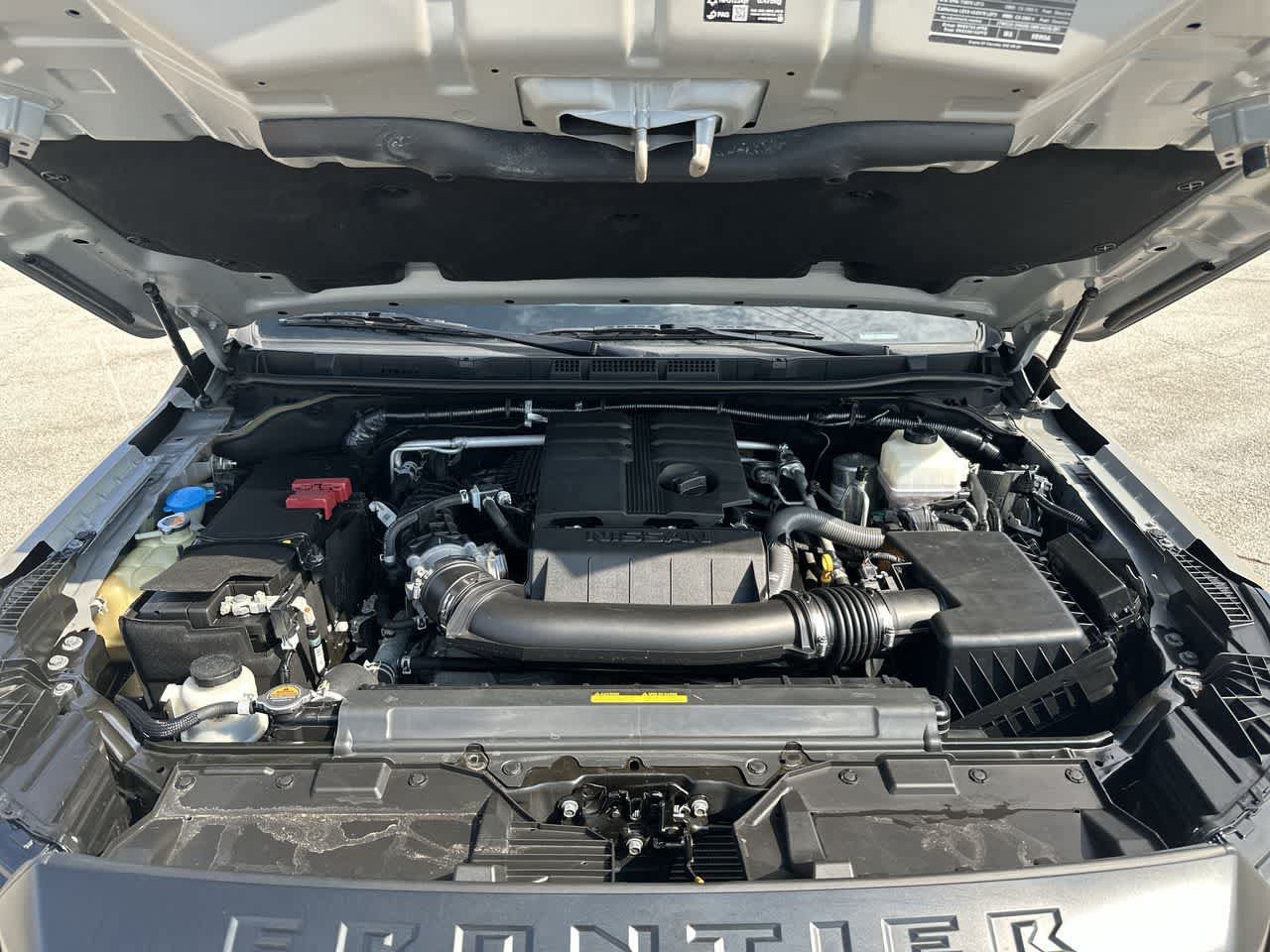 Used 2024 Nissan Frontier PRO-4X w/ Pro Premium Package AWD/4WD image 14