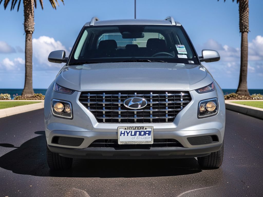 New 2026 Hyundai Venue SEL FWD image 3