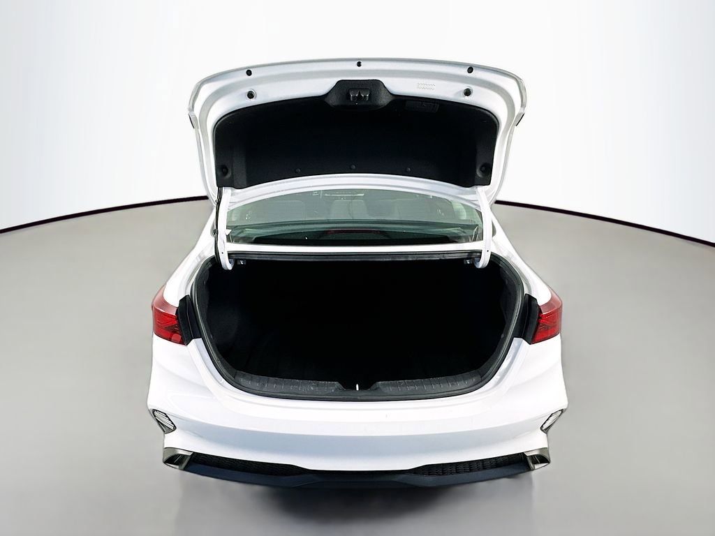 Used 2024 Kia Forte LXS FWD image 28
