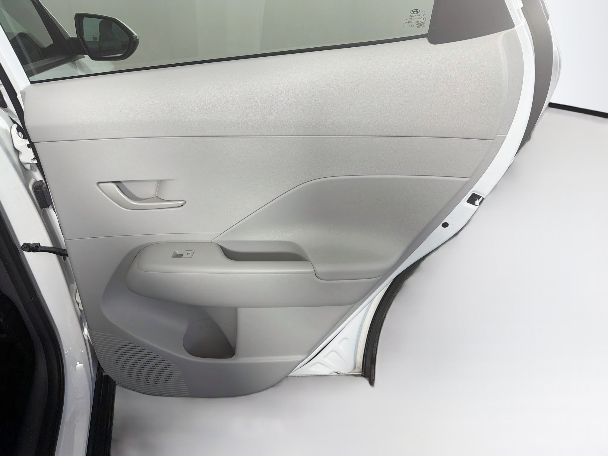 Used 2025 Hyundai Kona SEL FWD image 29