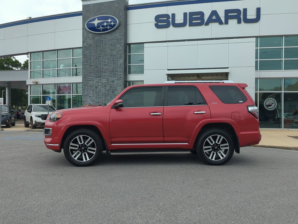 Used 2022 Toyota 4Runner Limited AWD/4WD image 4