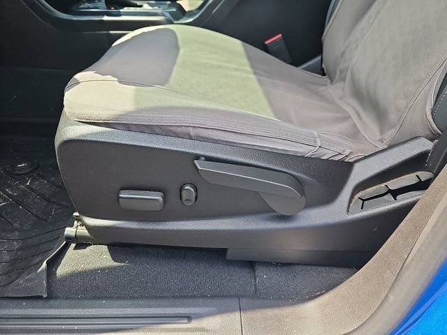 Used 2021 Chevrolet Colorado Z71 w/ Safety Package AWD/4WD image 12