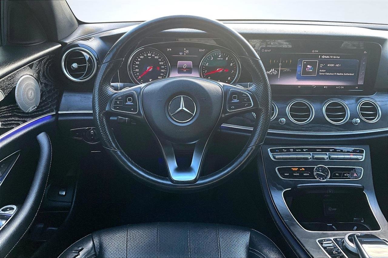 Used 2018 Mercedes-Benz E 300 4MATIC w/ Premium 1 Package image 8