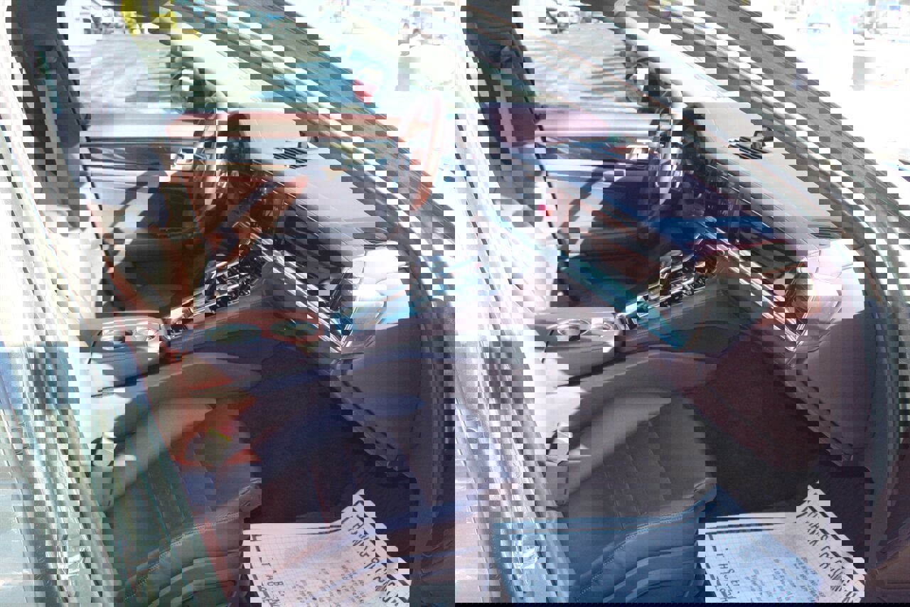 Used 2022 Porsche Panamera 4 image 16