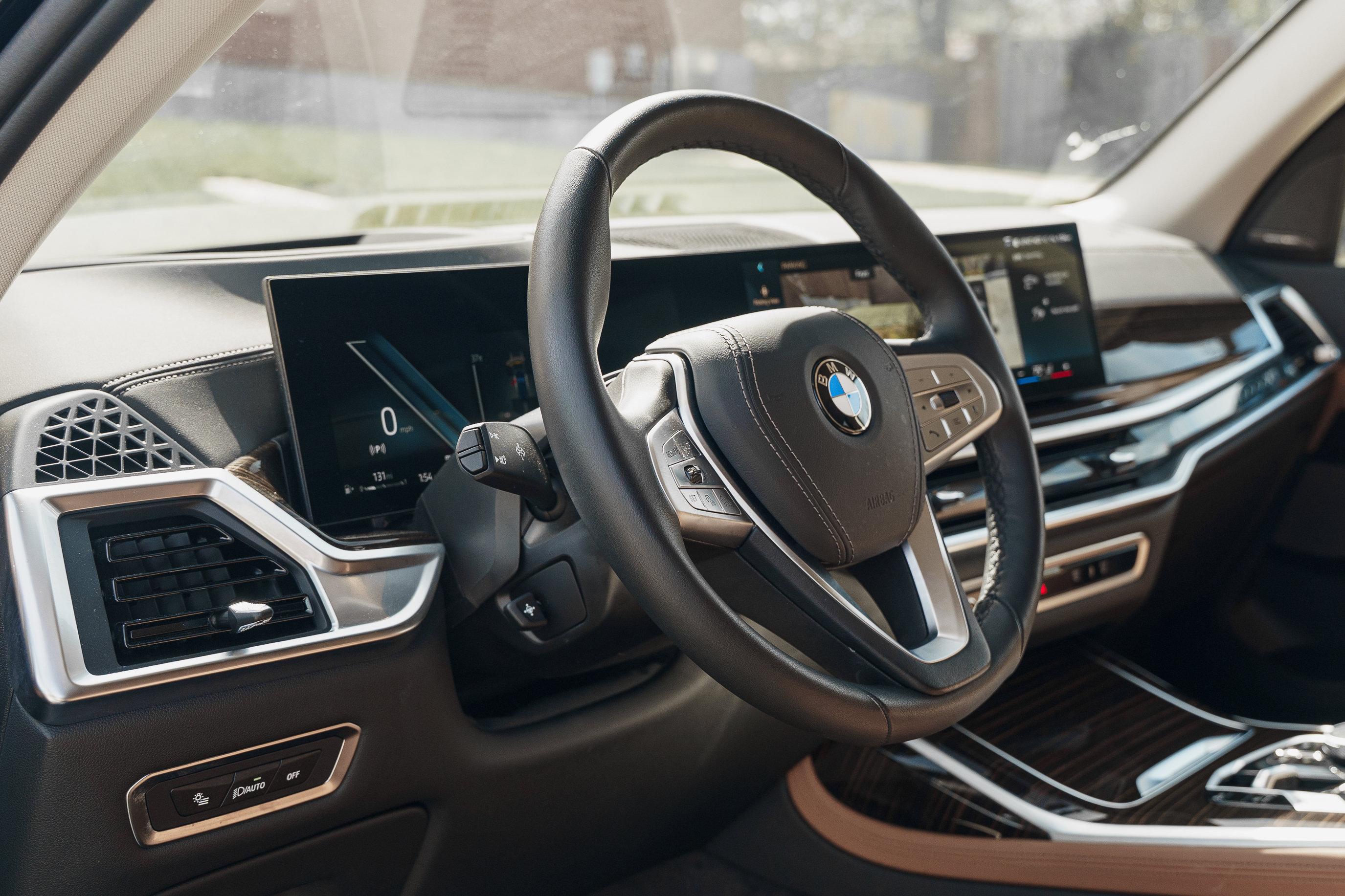 Used 2026 BMW X7 xDrive40i AWD/4WD image 9