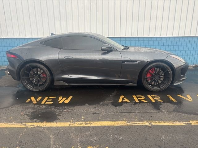Used 2016 Jaguar F-TYPE R image 2