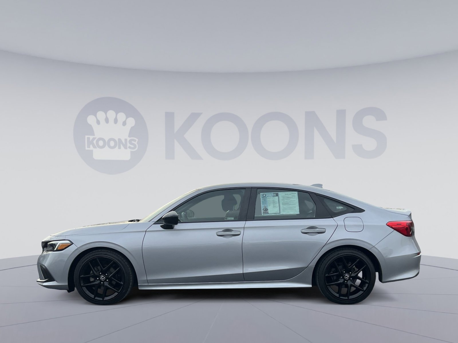 Used 2023 Honda Civic Sport image 2