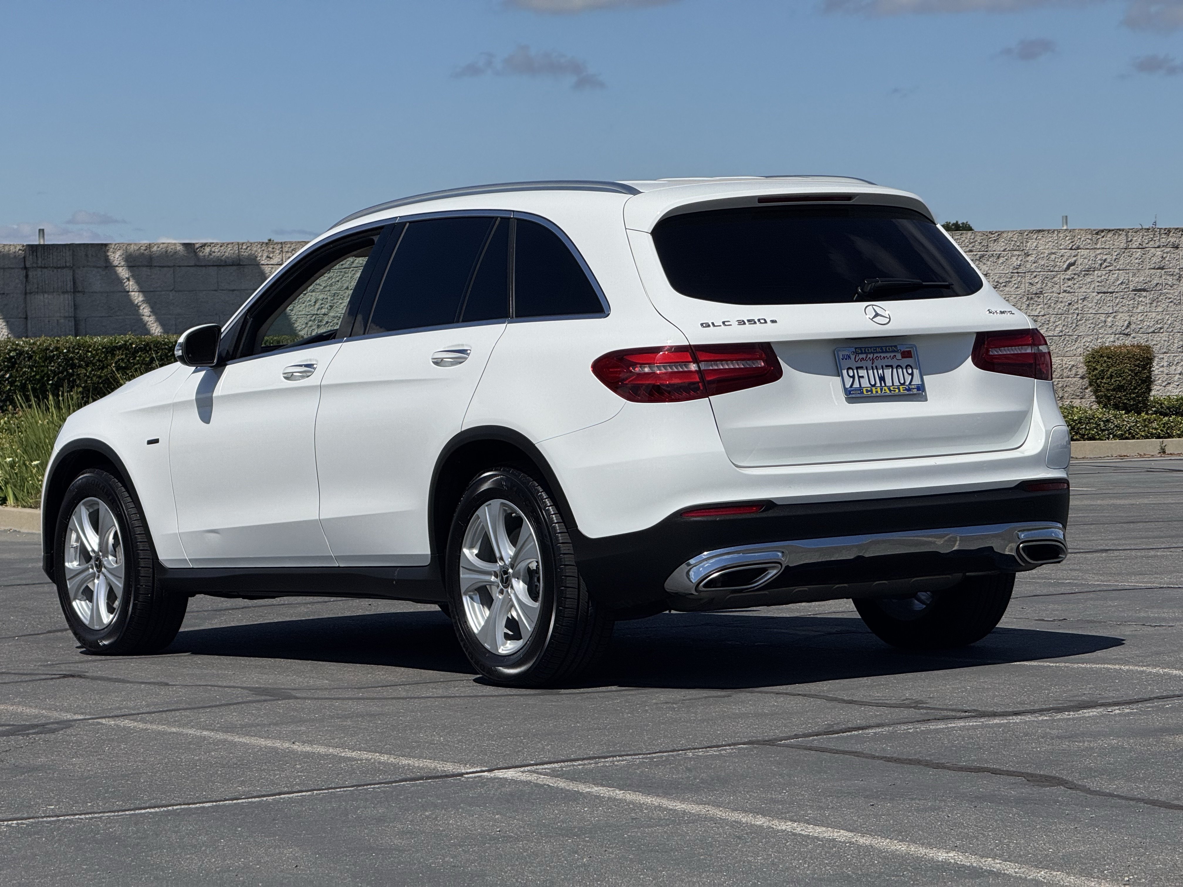 Used 2018 Mercedes-Benz GLC 350e 4MATIC image 5